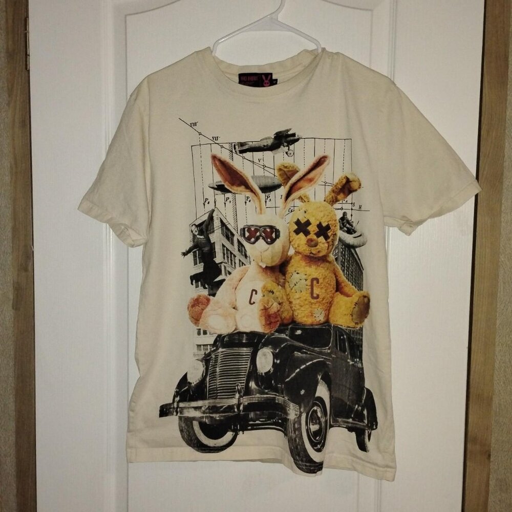 Rare Size Small Cream Color Short Sleeve VINTAGE Bad Rabbit T-shirt. Original, N
